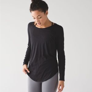 Lululemon Lacarno Black long sleeve shirt size 8.
